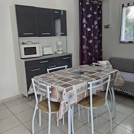 Location Saisonniere Apartment Cozes